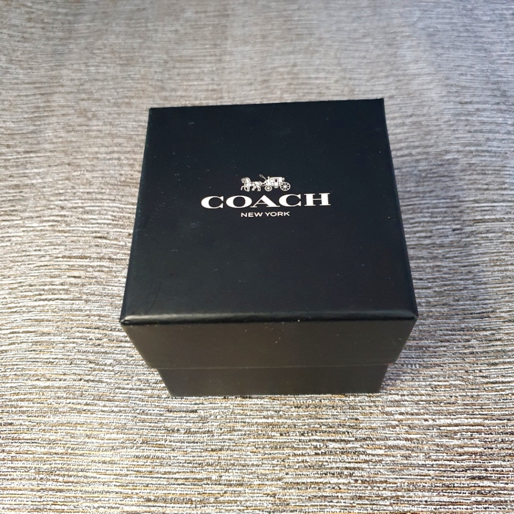 Coach Strap Watch - Picture 3 of 5